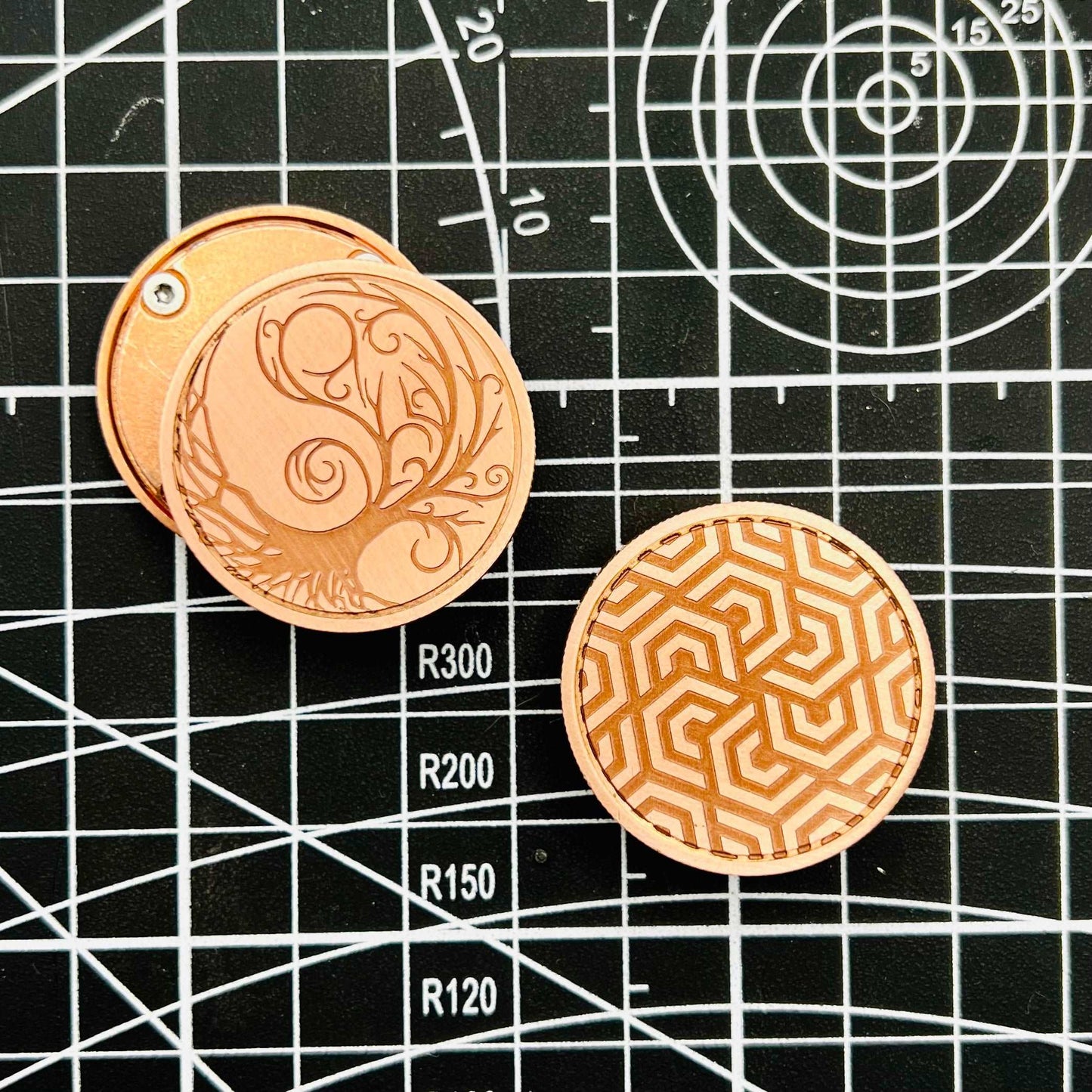 CoinFig - Haptic Modular Magnetic Coin