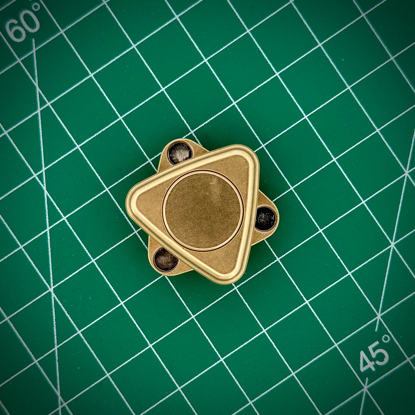 Ispinenkliq - Brass - Haptic Magnetic Rotating Clicking Spinner